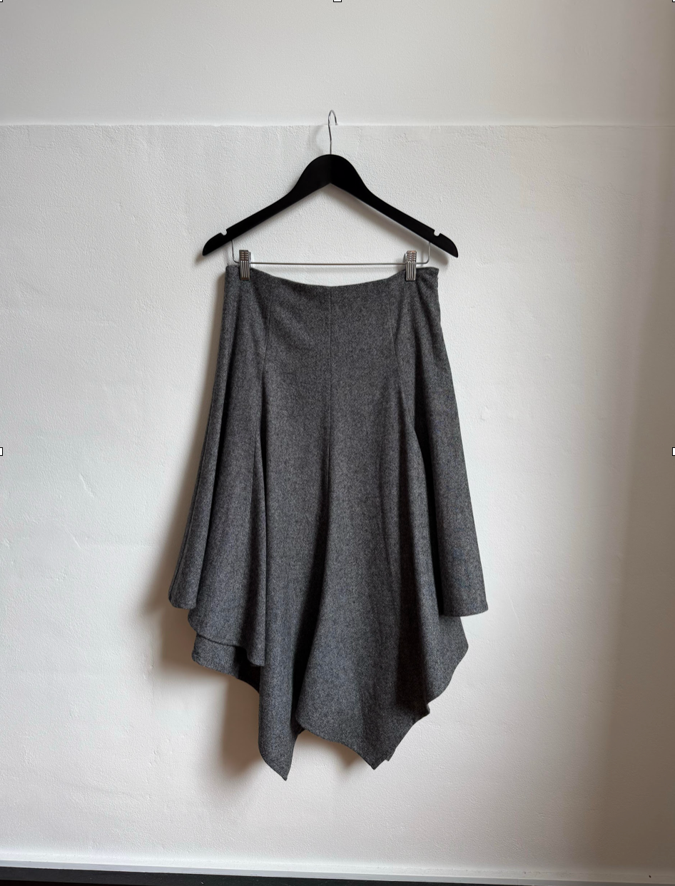 TAILORED HANKERCHEIF SKIRT | GRIGIO MELANGE