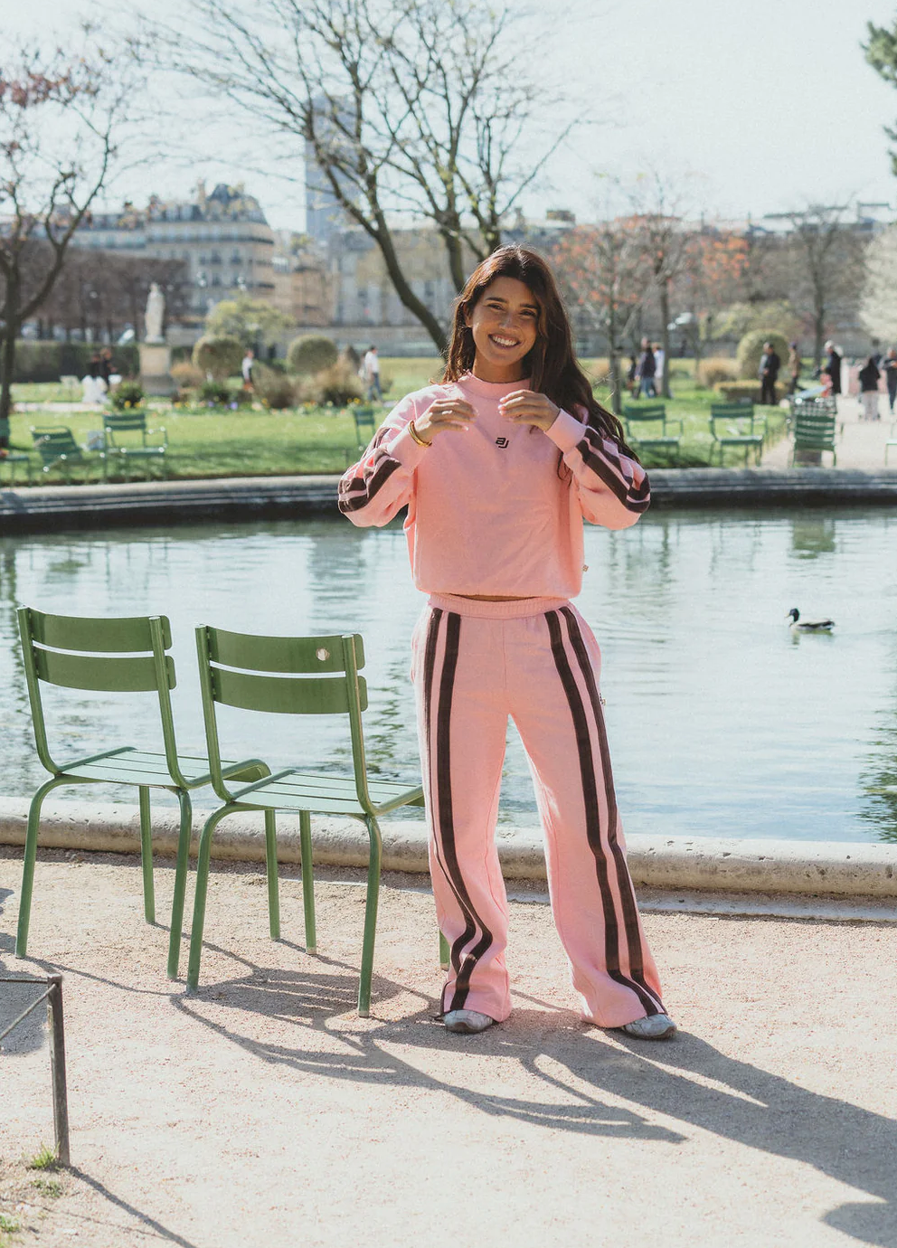AJ LOGO SWEATSHIRT | ROSE QUARTZ