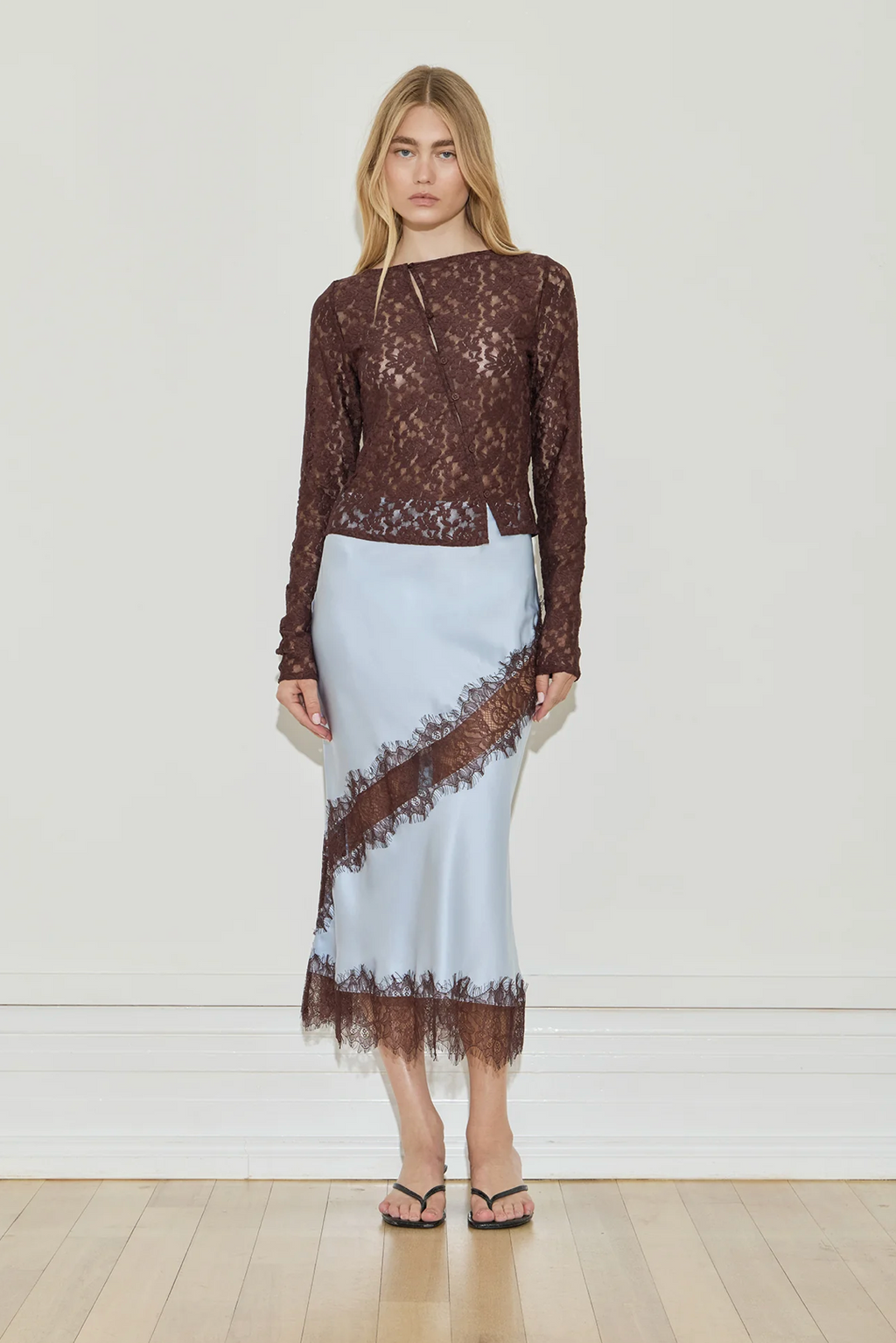 Maison Essentiele Silk Lace Midi Chocolate Blue Lace
