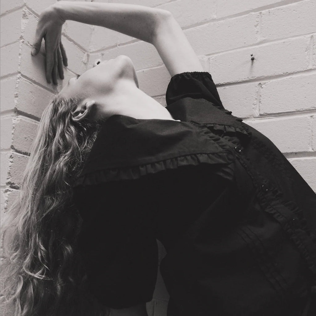 BLUSEN | BLACK