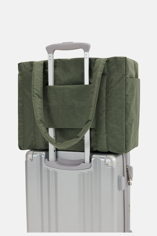 Baggu Small Cloud Carry On Caper