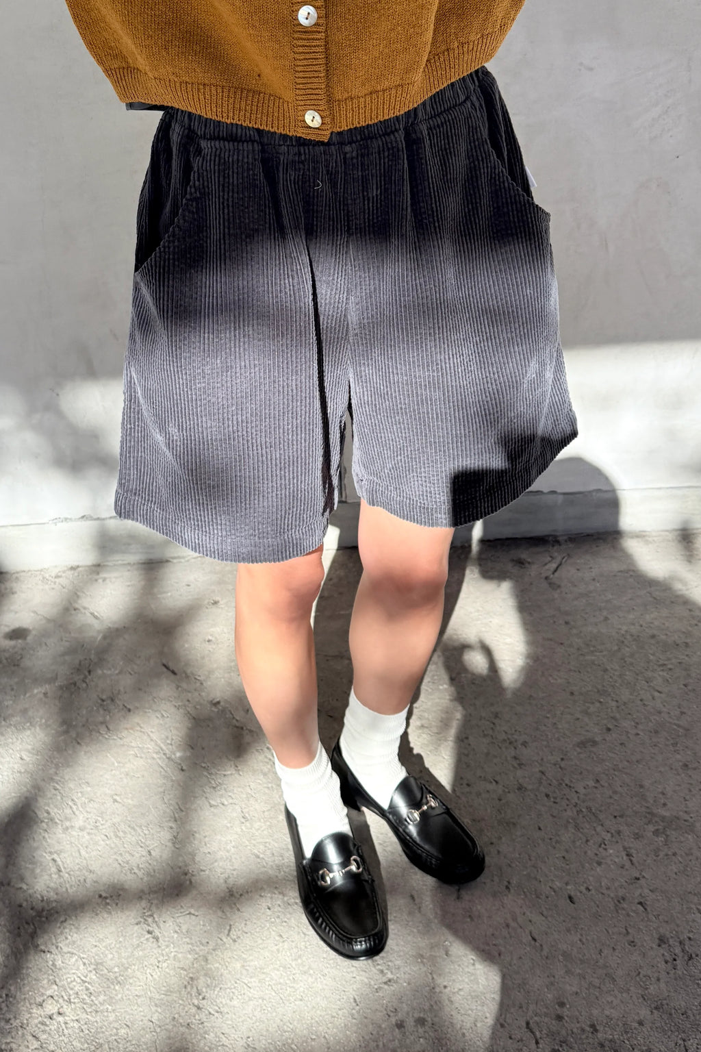 SOFT CORDUROY CITY SHORTS | CHARCOAL