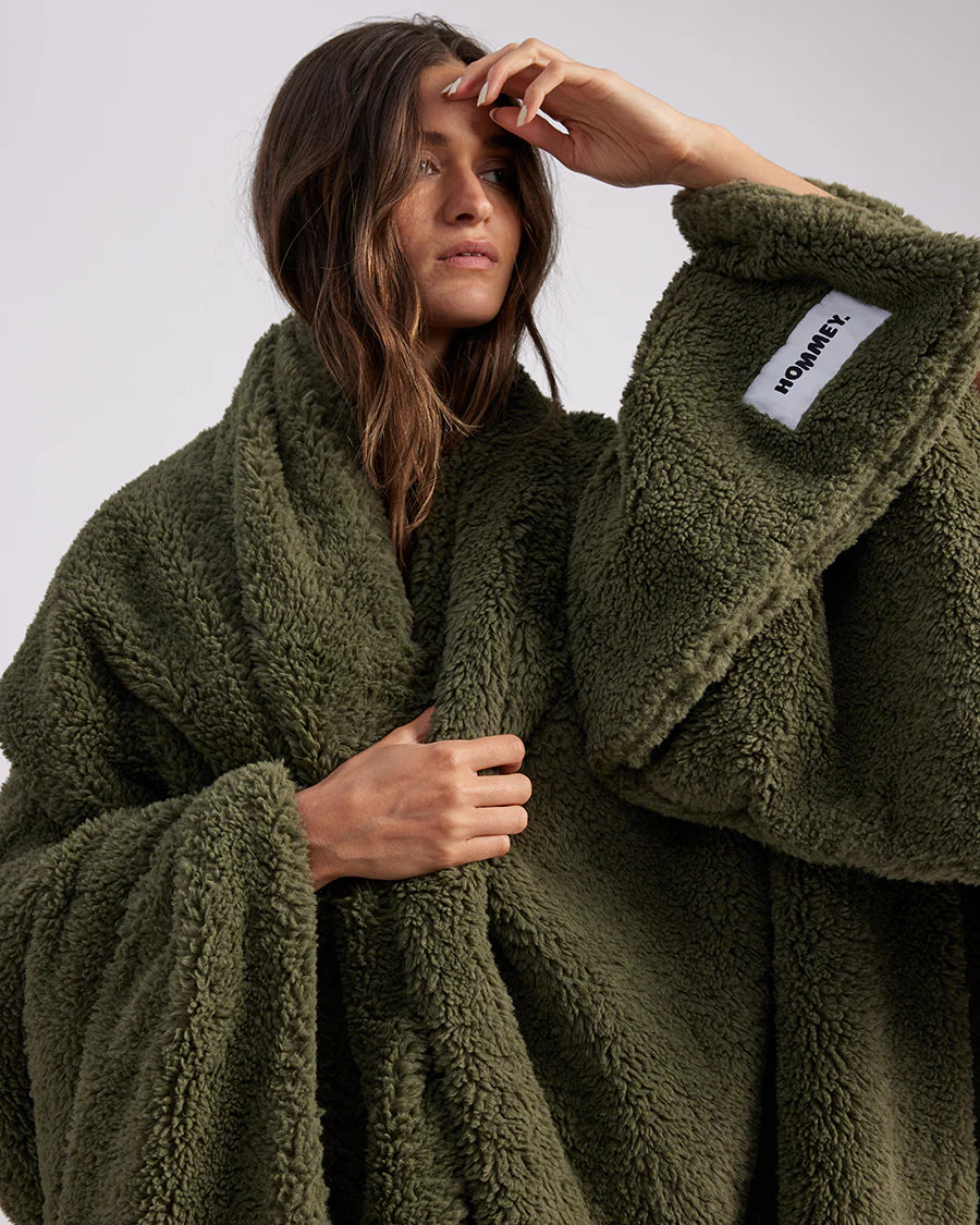 FAUX FUR THROW BLANKET | OLIVE