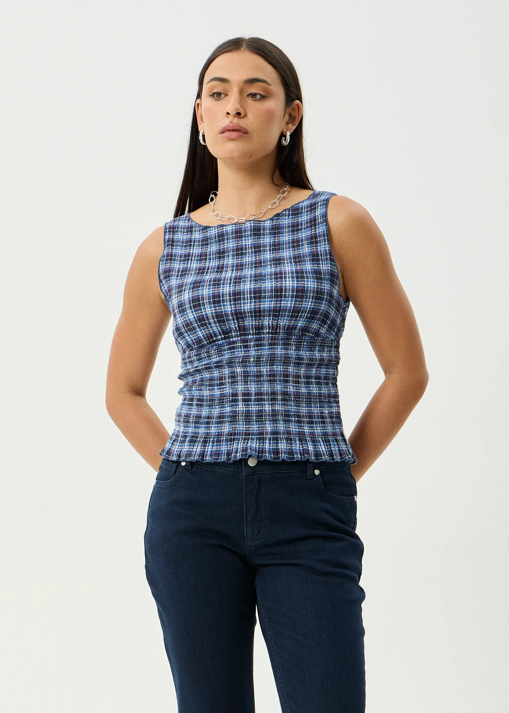 MOUTAINS | SEERSUCKER SLEEVELESS TOP - NAVY RED CHECK