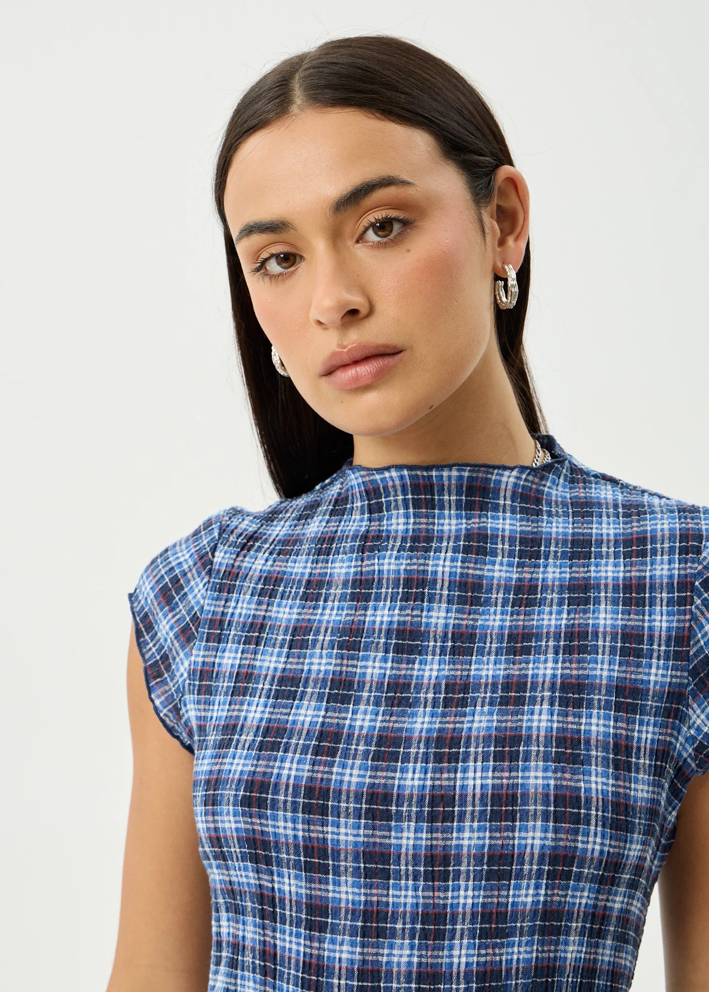 MOUNTAINS ELODIE SEERSUCKER MIDI DRESS | NAVY RED CHECK