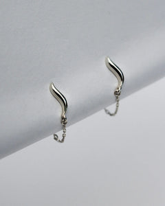 WAVE CHAIN STUDS