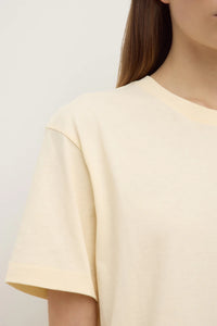 WOMENS ORGANIC BASE TEE | BUTTER