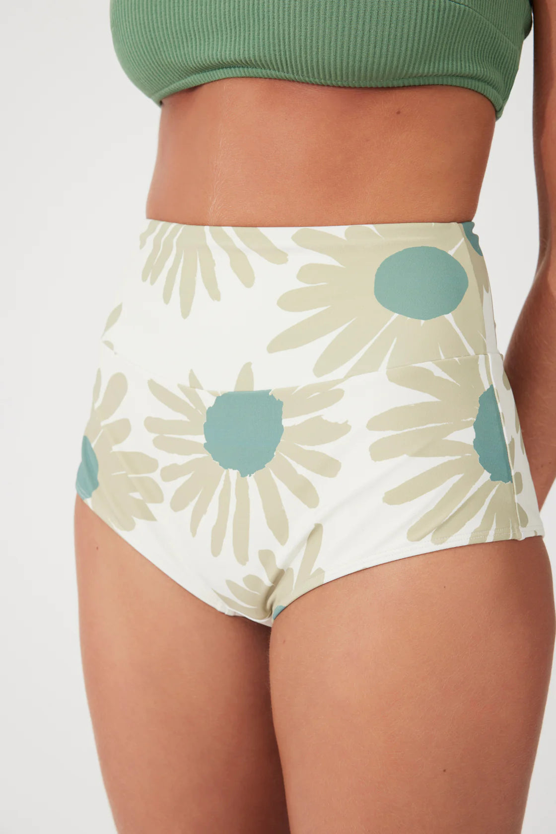 ALOE FLOWER BOY SHORT