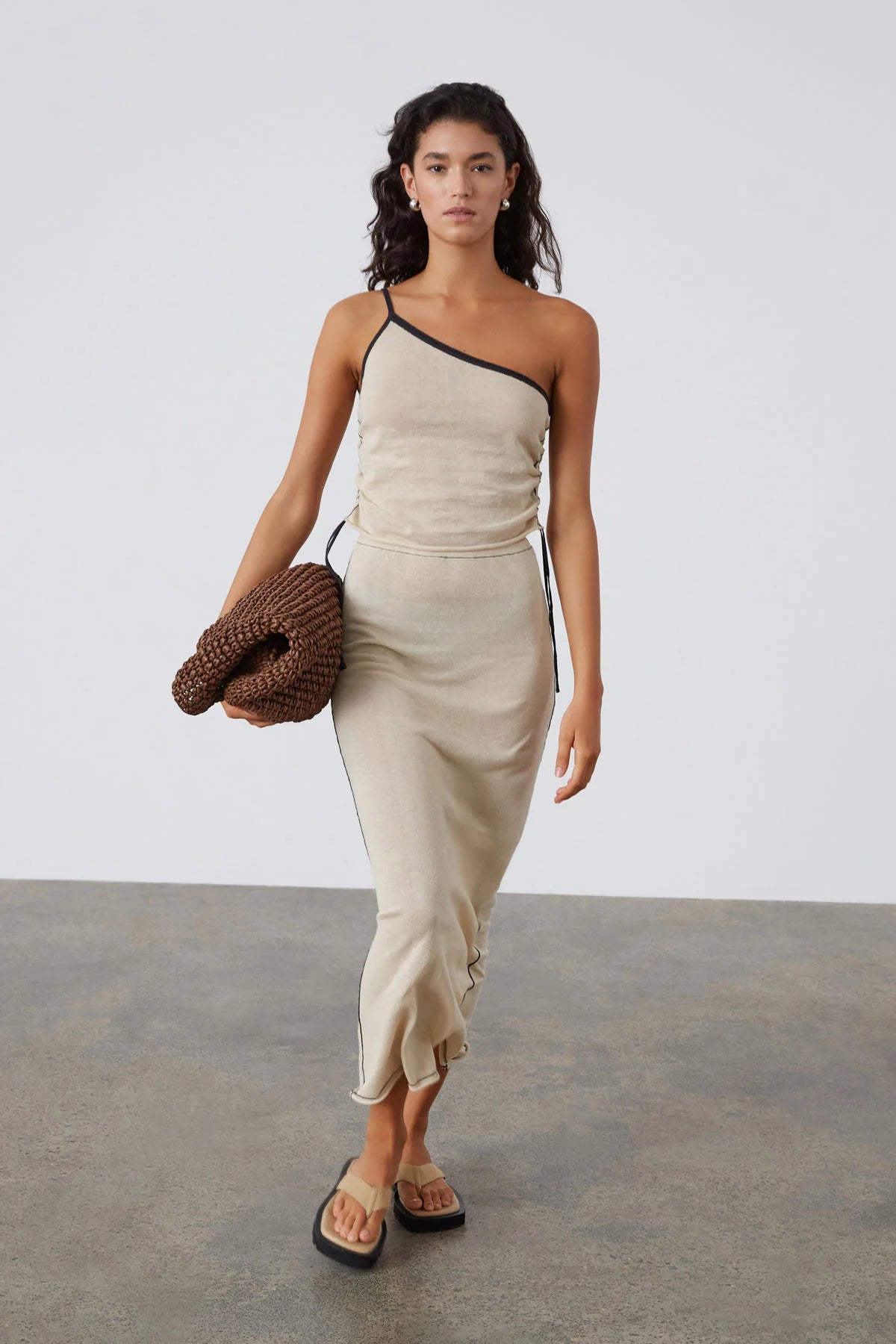STONE CONTRAST KNIT CROP TOP