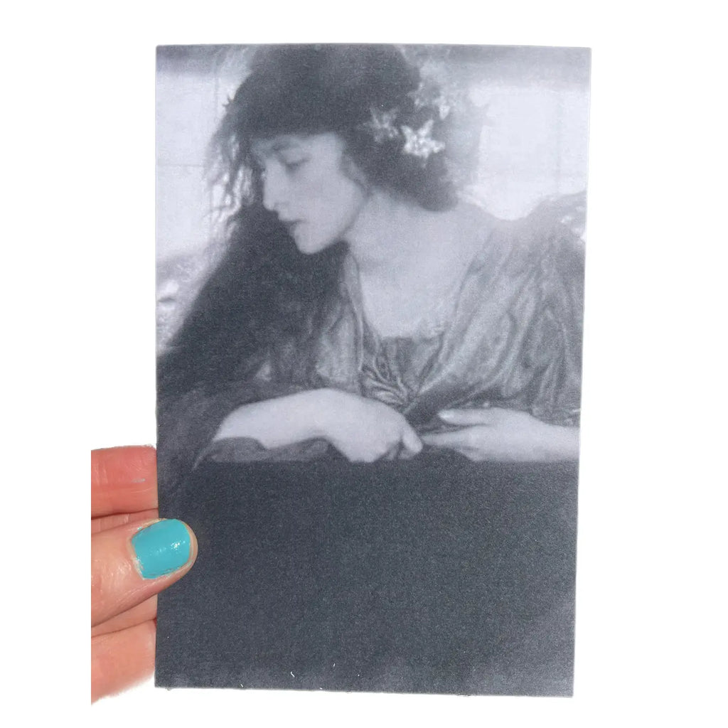POSTCARD | PORTRAIT OF A DAY DREAMER