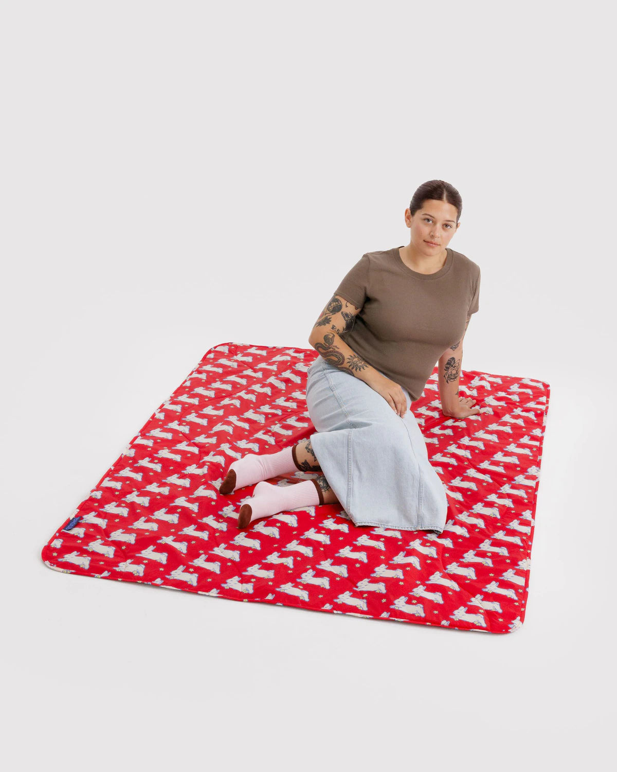 PUFFY PICNIC BLANKET |  BUNNIES