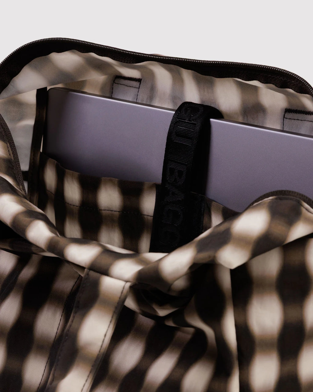 EVERYDAY CLOUD BAG | BLURRED GINGHAM BROWN