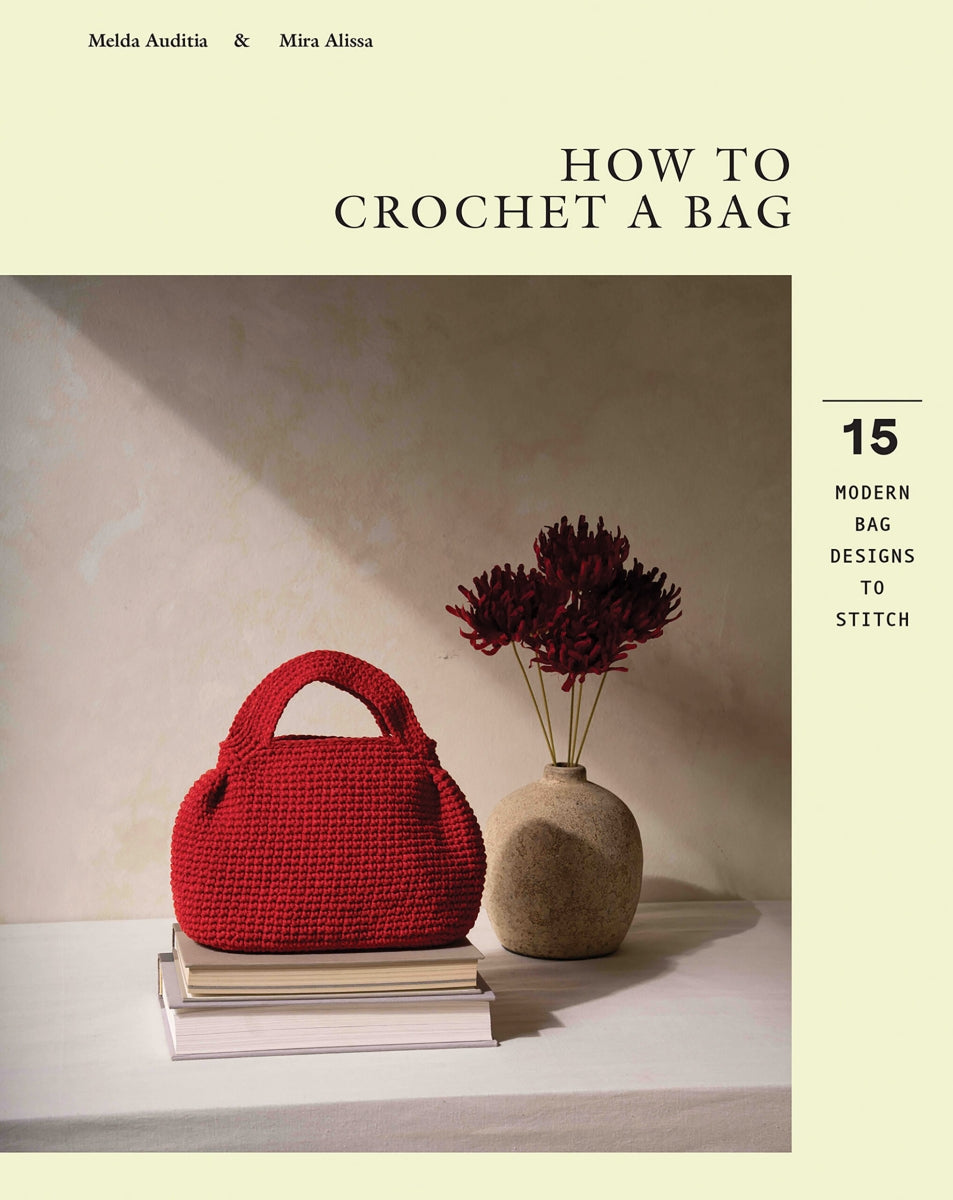 Melda Auditia and Mira Alissa How to Crochet a Bag 1