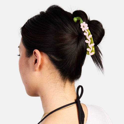 Banana Clip in Sweet Pea