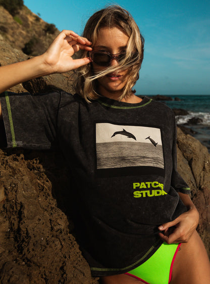 FLURO DOLPHIN TEE
