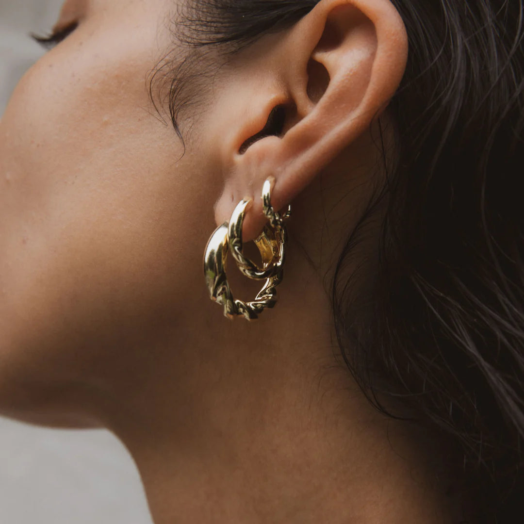 DRILL BIT HUGGIE EARRING | GOLD