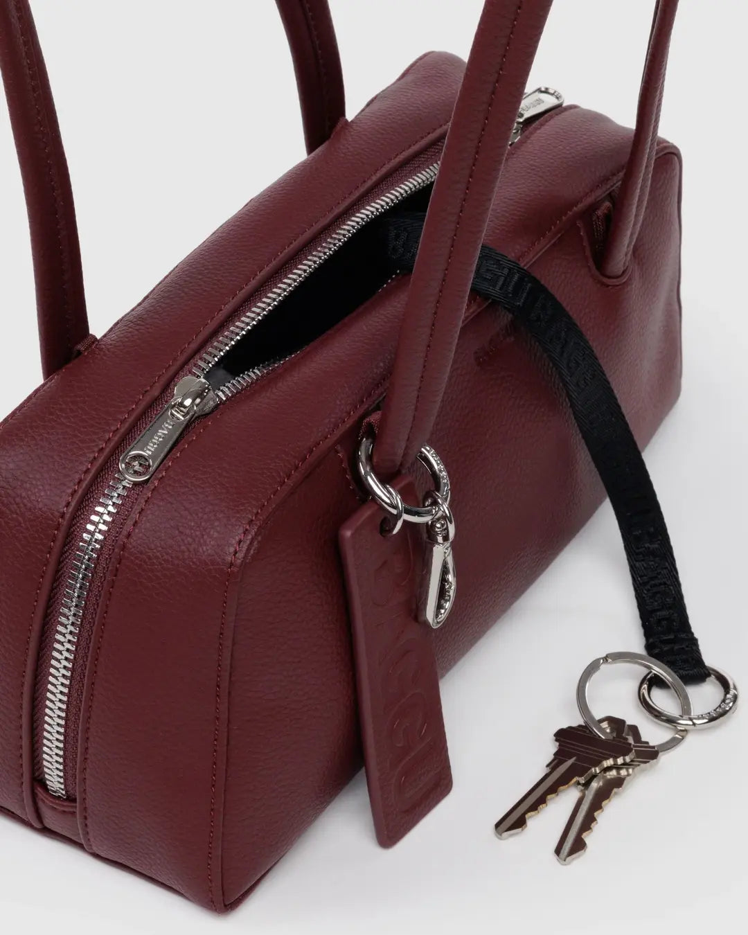 RECYCLED LEATHER BOWLER BAG | MAHOGANY