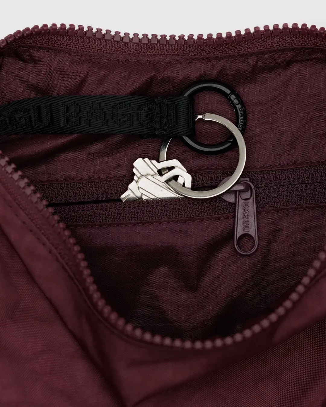 SMALL NYLON CRESCENT BAG | MAHOGANY