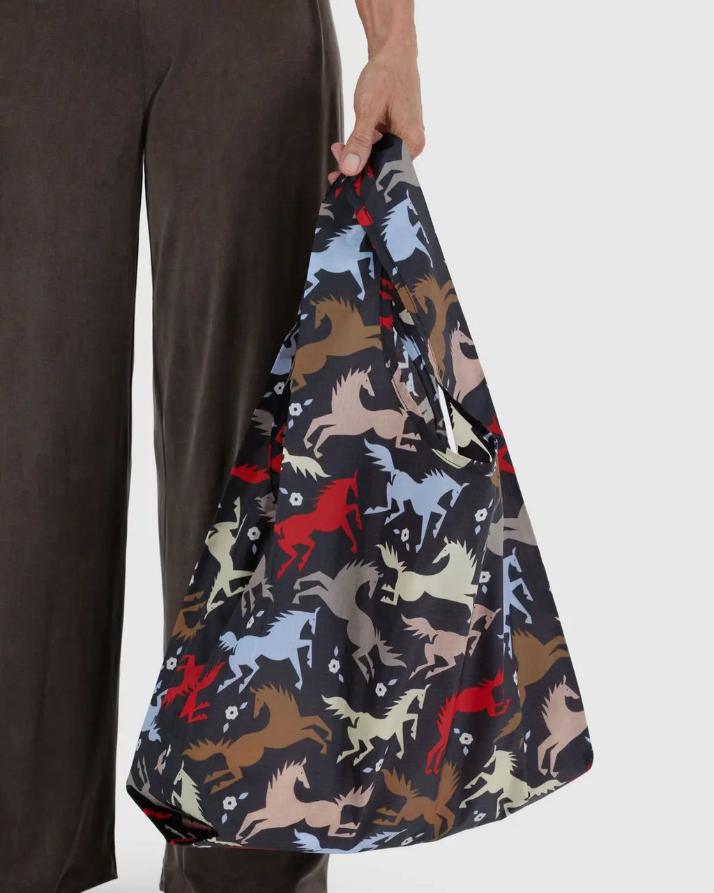 STANDARD BAGGU |  HORSE CUT-OUTS