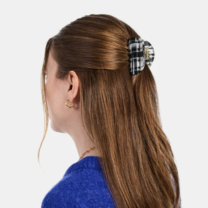 JUNO CLAW | BLACK + WHITE PLAID