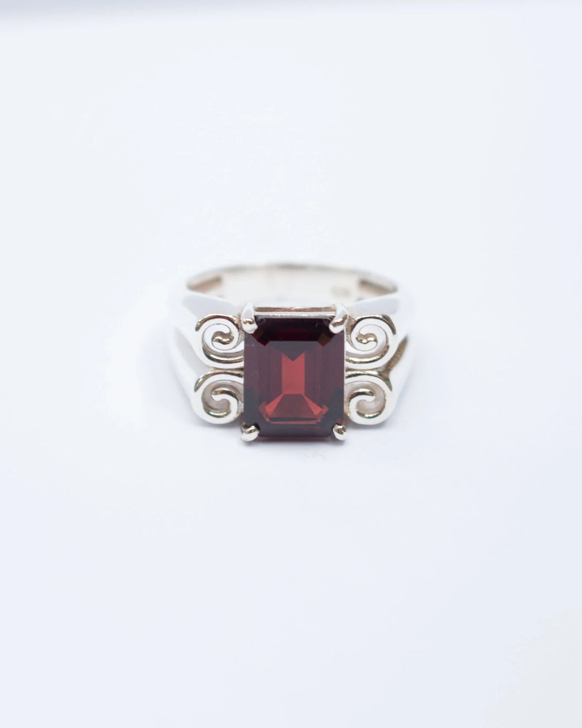 Jester Bloom Garnet Potion Ring