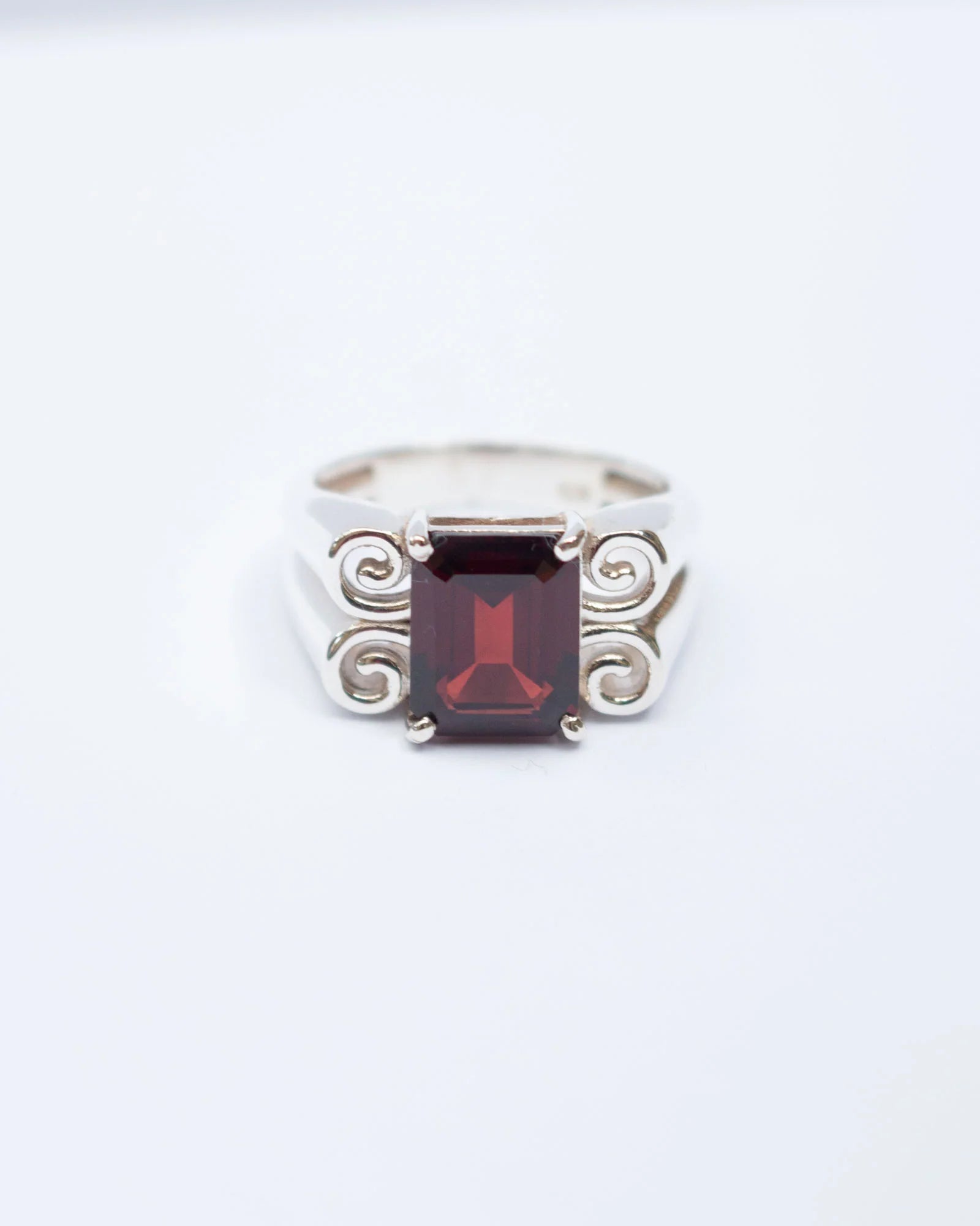 Jester Bloom Garnet Potion Ring
