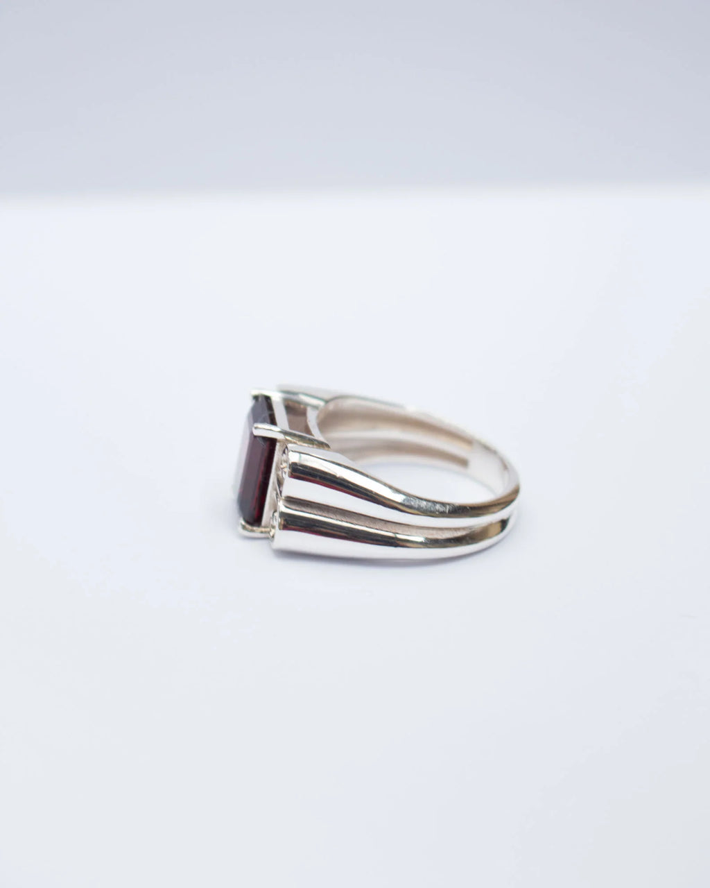Jester Bloom Garnet Potion Ring
