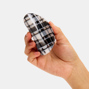 SUKI CLAW | BLACK AND WHITE GINGHAM