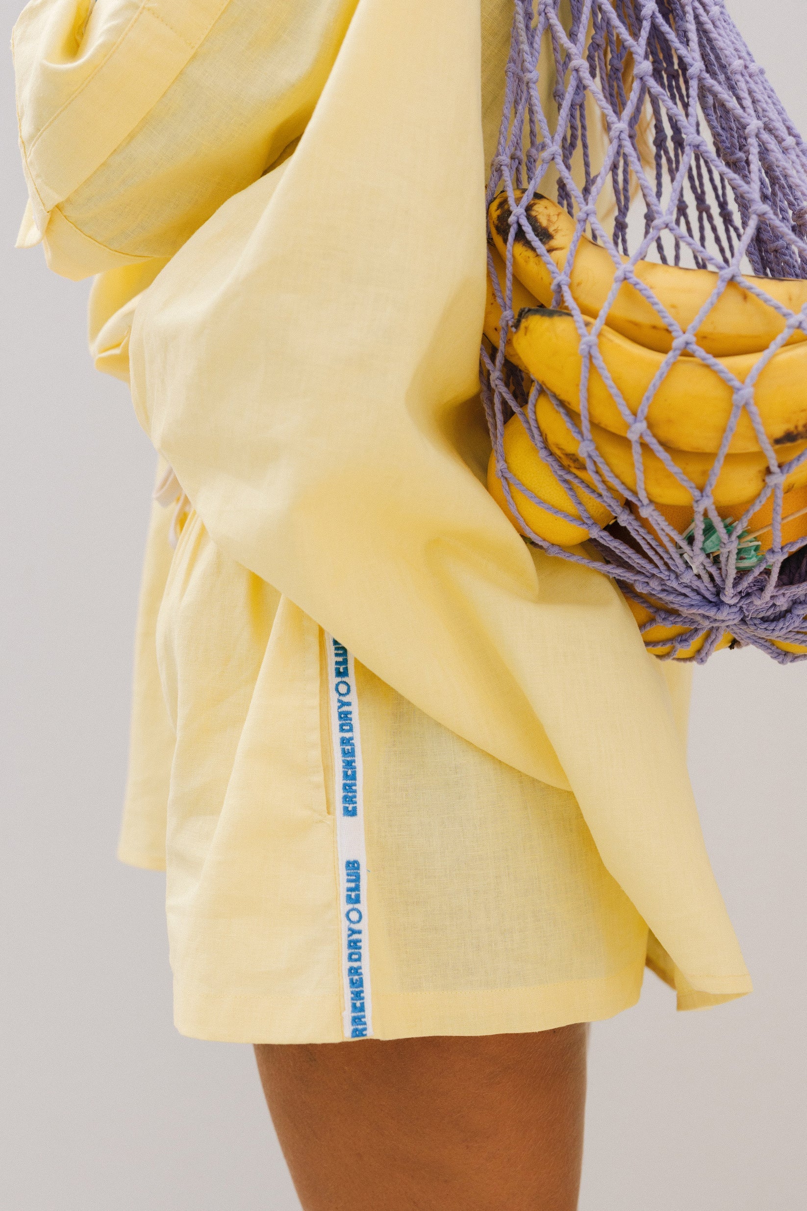 TAKE IT EASY SHORT | YELLOW