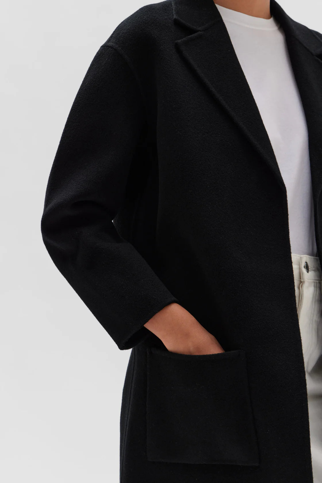 SINGLE BREASTED WOOL COAT | BLACK