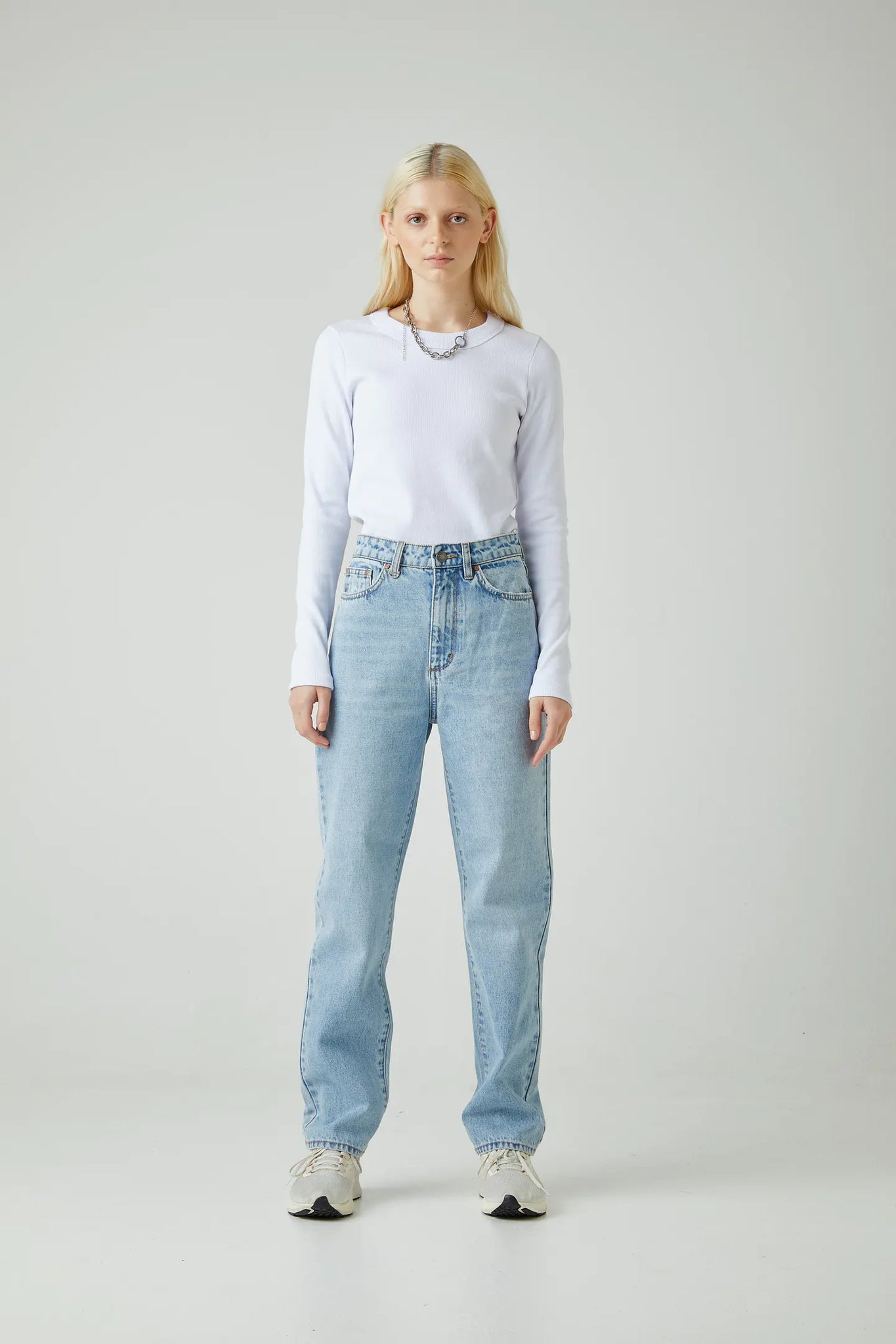 NICO STRAIGHT | ZERO DELIA