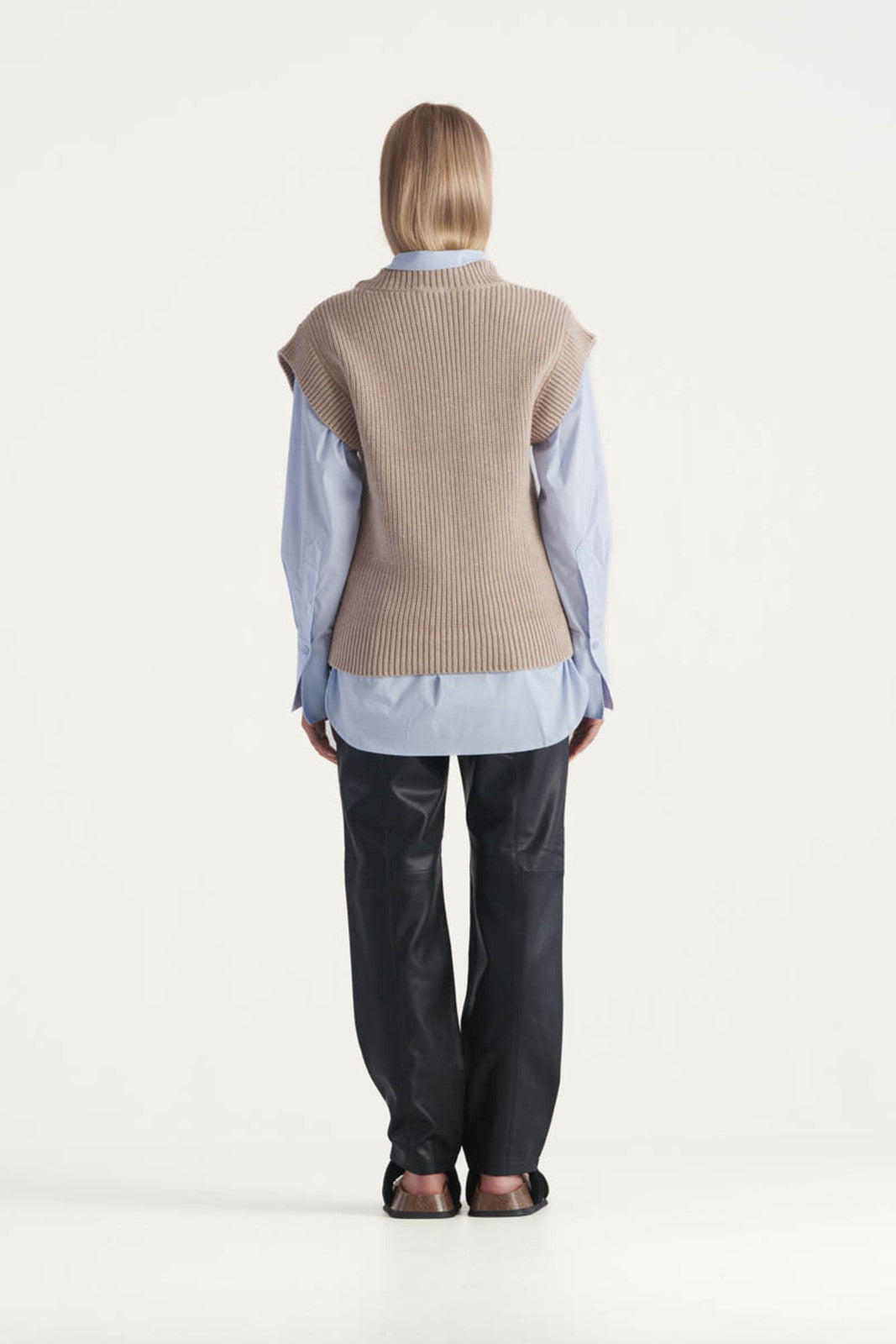FRANCA KNIT VEST | WALNUT