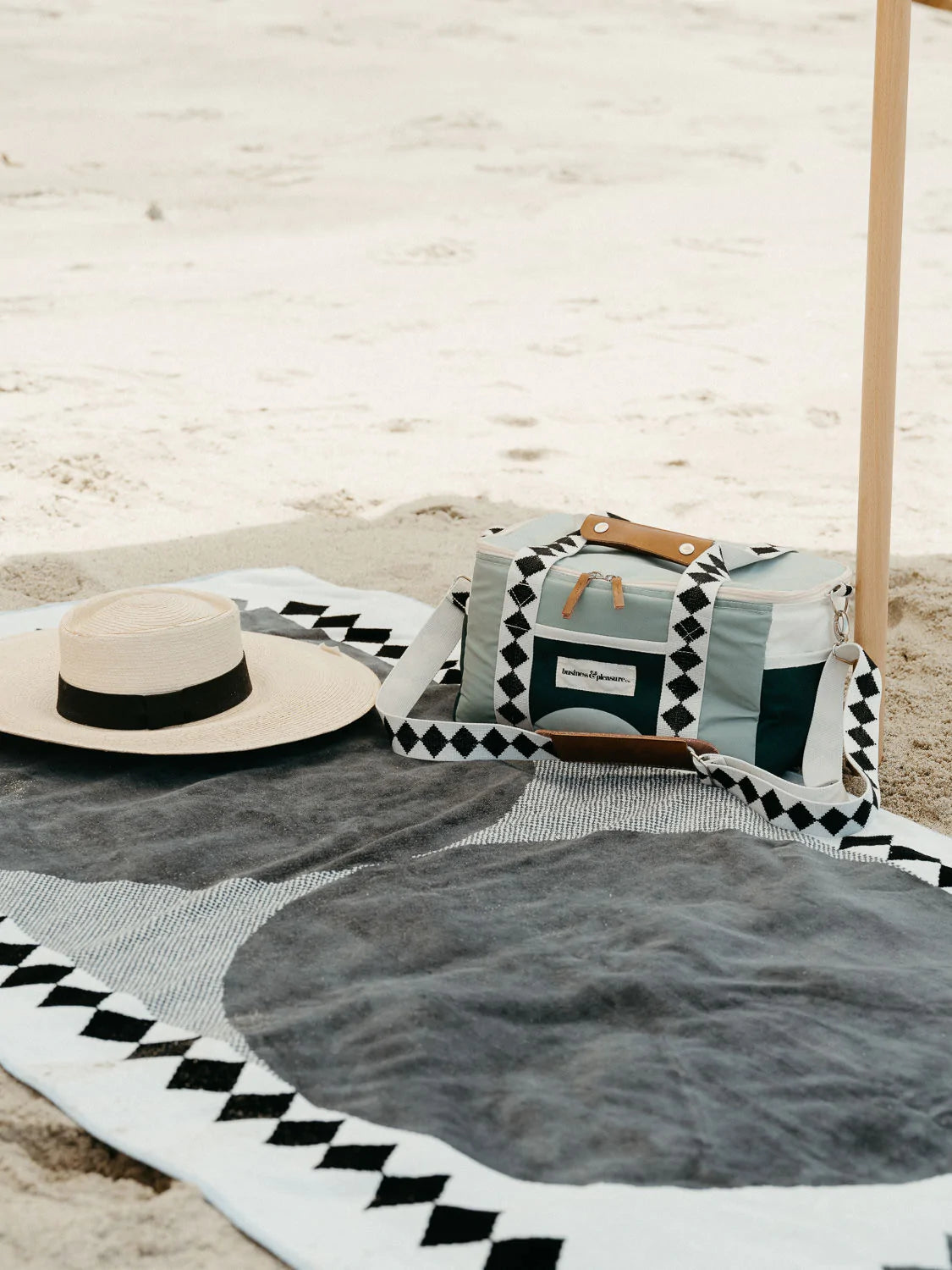 BEACH TOWEL | DIAMOND GREEN