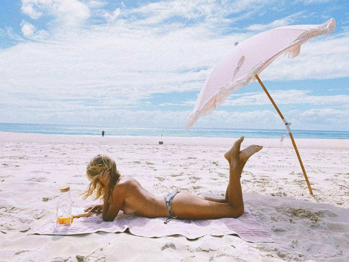 BEACH TOWEL | LAUREN'S PINK STRIPE