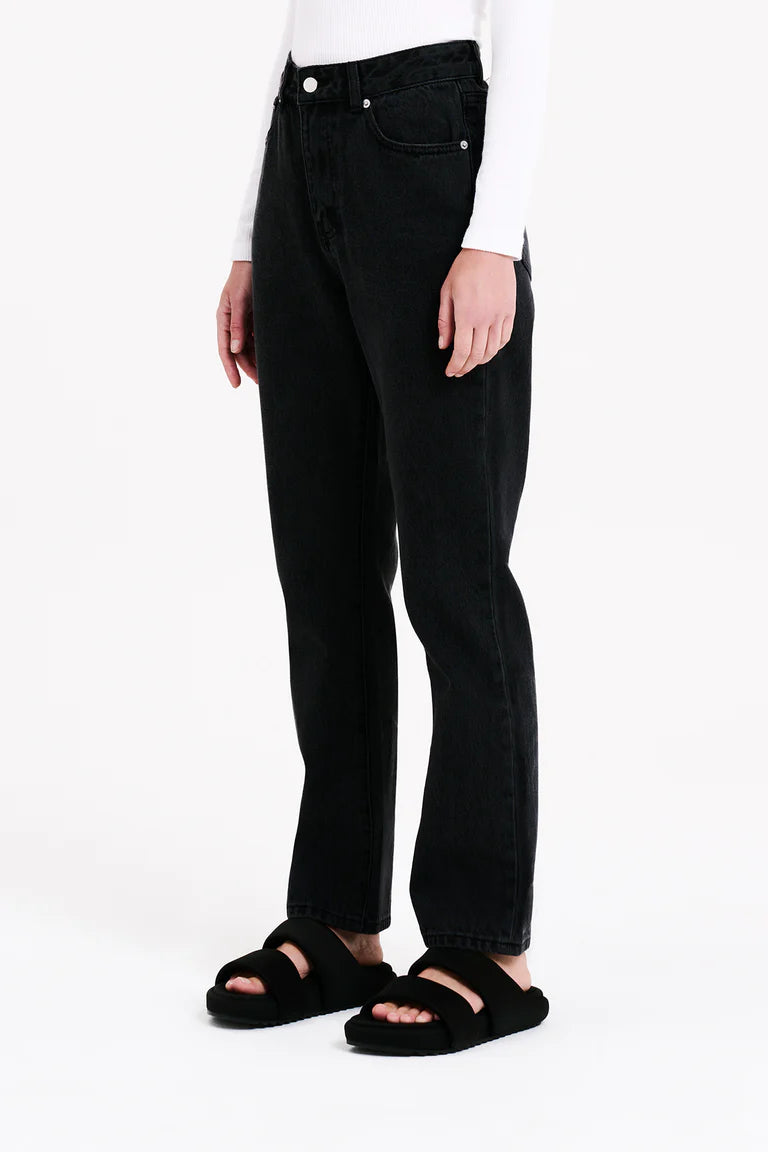 ORGANIC STRAIGHT LEG JEAN | WASHED BLACK