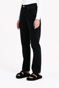 ORGANIC STRAIGHT LEG JEAN | WASHED BLACK