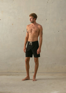 BAY BOARDSHORT | BLACK